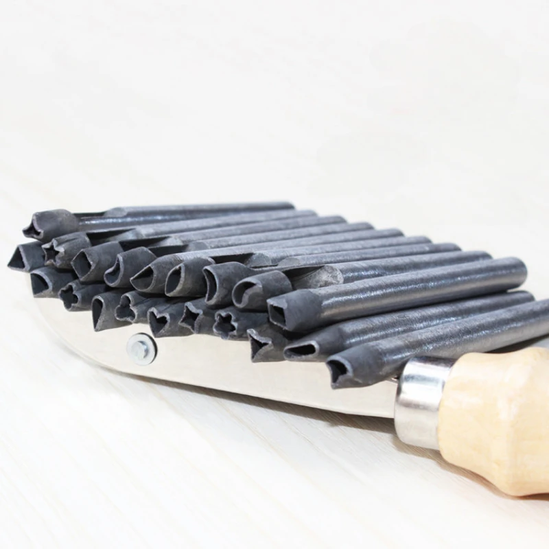 Leatherwork Manual - 20pcs 5mm Iron Irregular Flower Punch