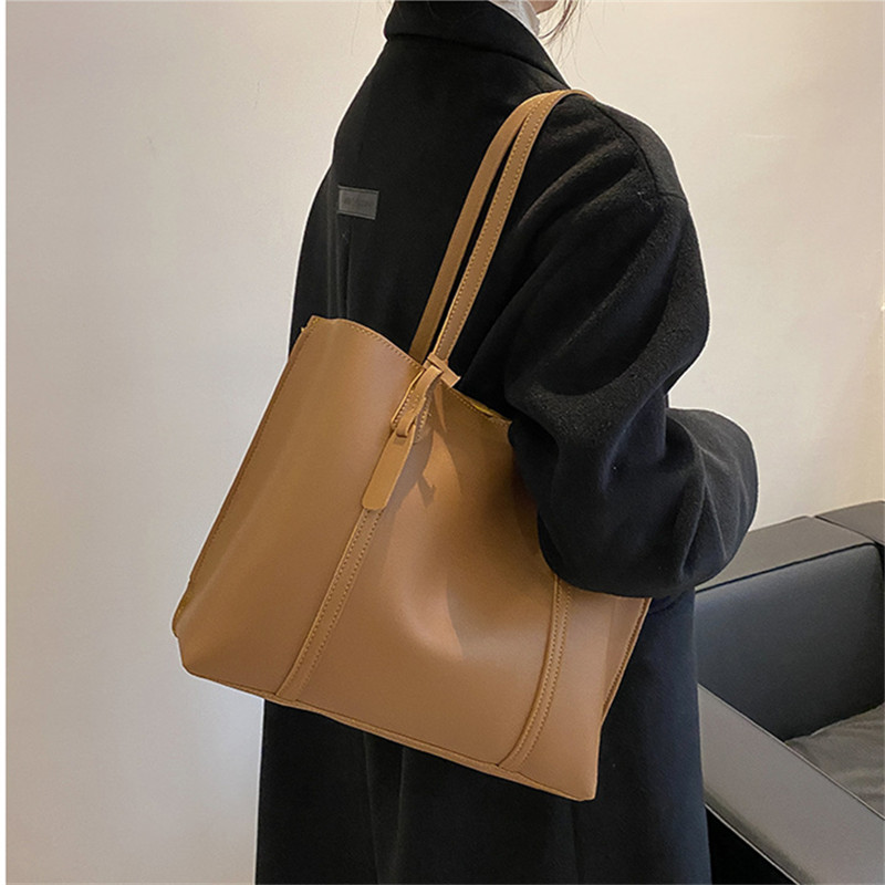 Classic Black Faux Leather Tot - Leather Work Handbag 评论和价格