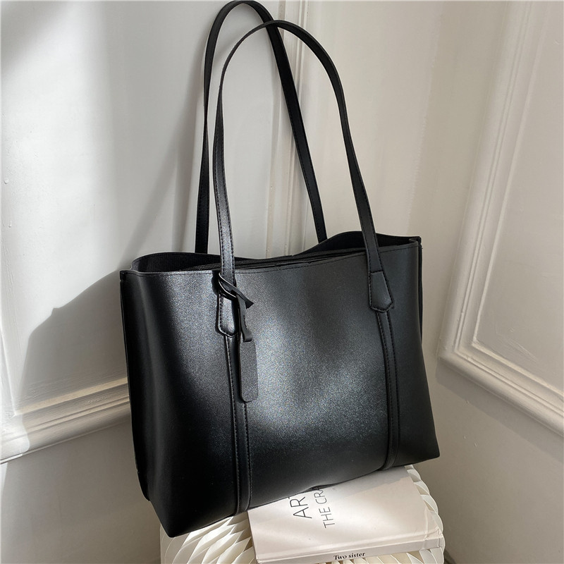 Classic Black Faux Leather Tot - Leather Work Handbag 评论和价格